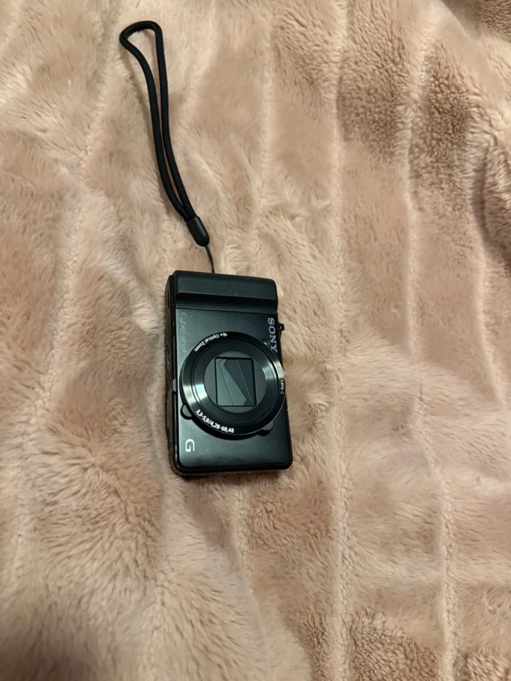 Sony Black Cyber-shot DSC Compact Digital Camera with Accessories